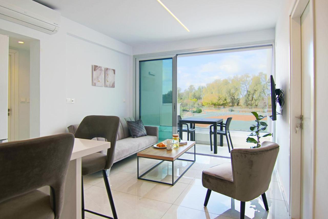 Phaedrus Living - Seaside Executive Flat Harbour 208 Apartment Paphos Ngoại thất bức ảnh
